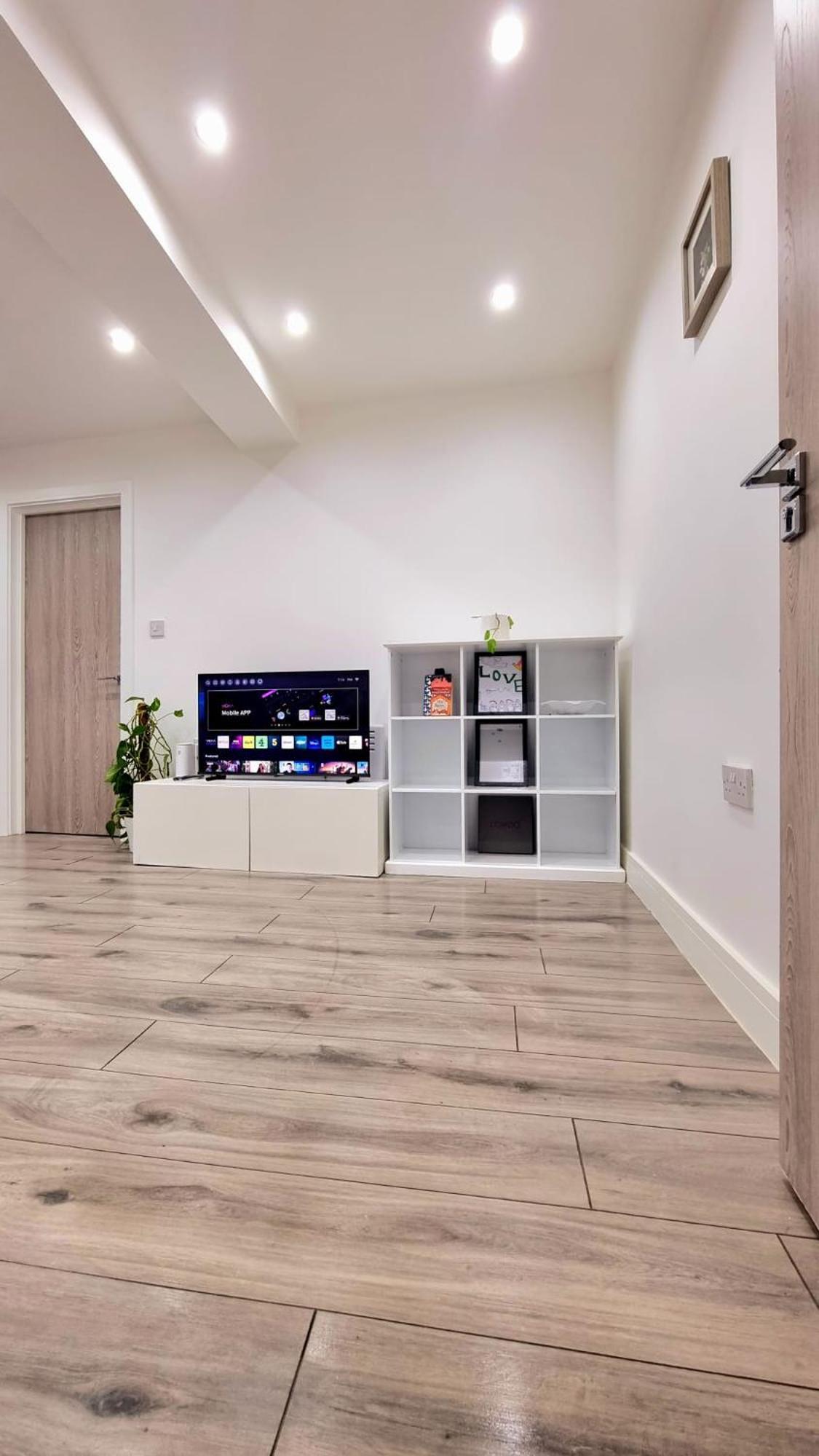 Brand New Flat Close To Turnpike Lane Tube Station London Exterior foto