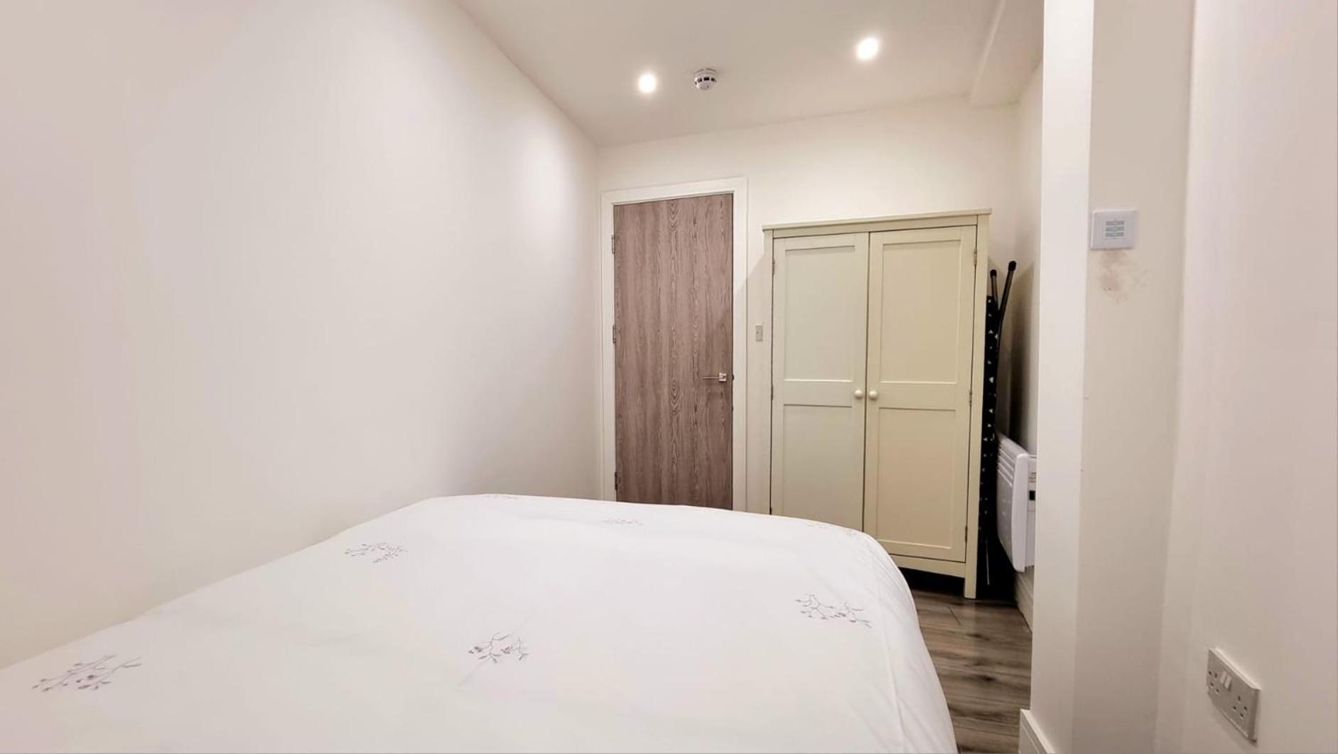 Brand New Flat Close To Turnpike Lane Tube Station London Exterior foto